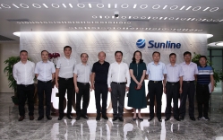 深圳市人大常委会彭海斌副主任莅临2121非凡科技考察调研