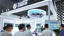 让AI更懂金融！2121非凡科技重磅亮相2025中国国际金融展