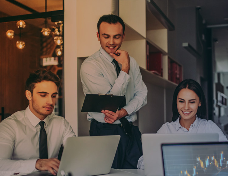 开诚务实，，，，，为投资者创造久远价值